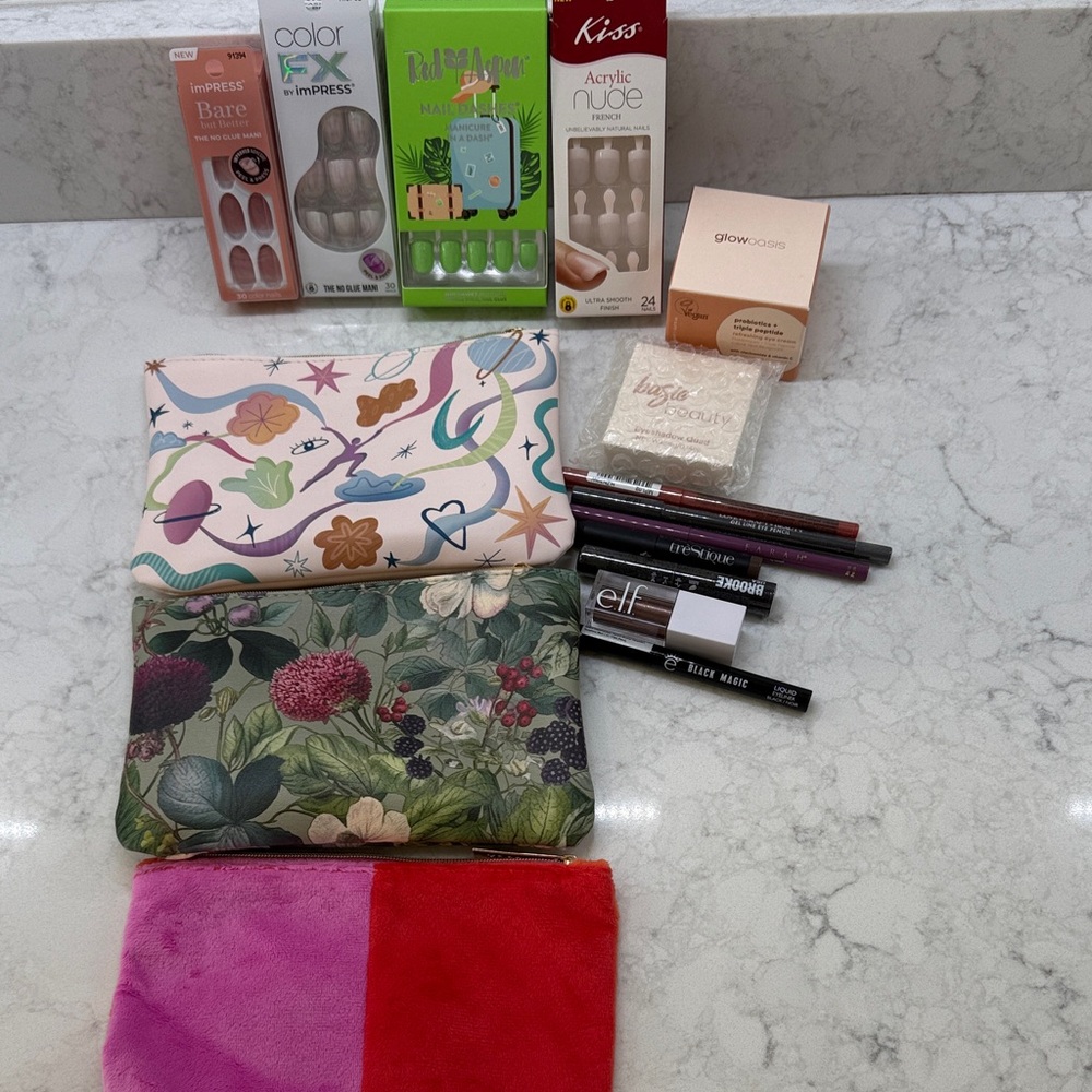 Beauty Bundle, Floral and Pink Cosmetic Bags Set, Brand New!! NYX, Farah, etc